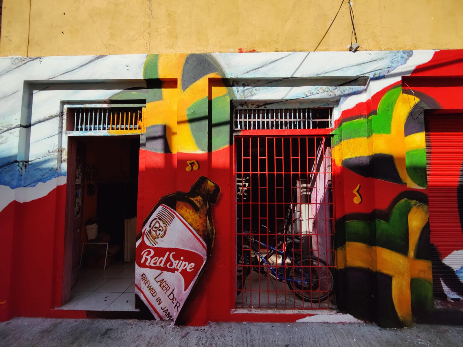 Red Stripe Mural - 10 Media
